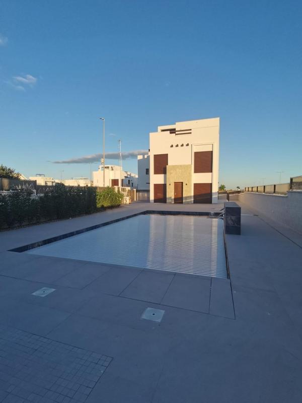Properties for sale and rent in Spain photo 3