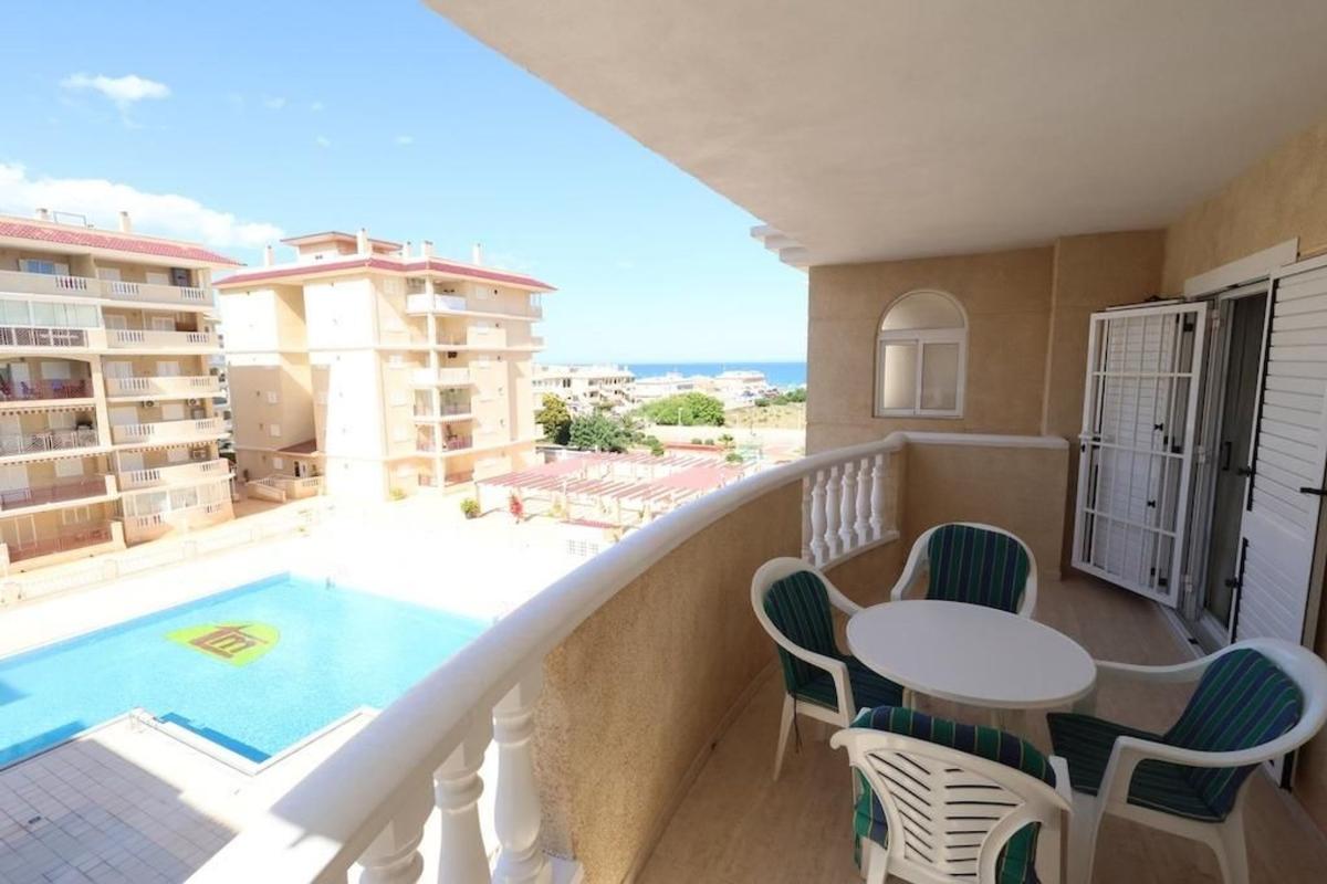 Продажа квартиры на Piso en Los Europeos, Torrevieja, Торревьеха
 photo 2