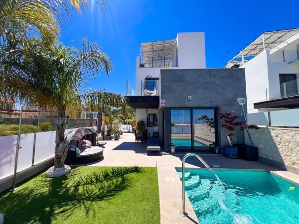 Casa o chalet independiente en Avenida Tomas Boj Andreu, 30, Los Balcones - Los Altos del Edén, Torrevieja photo 2