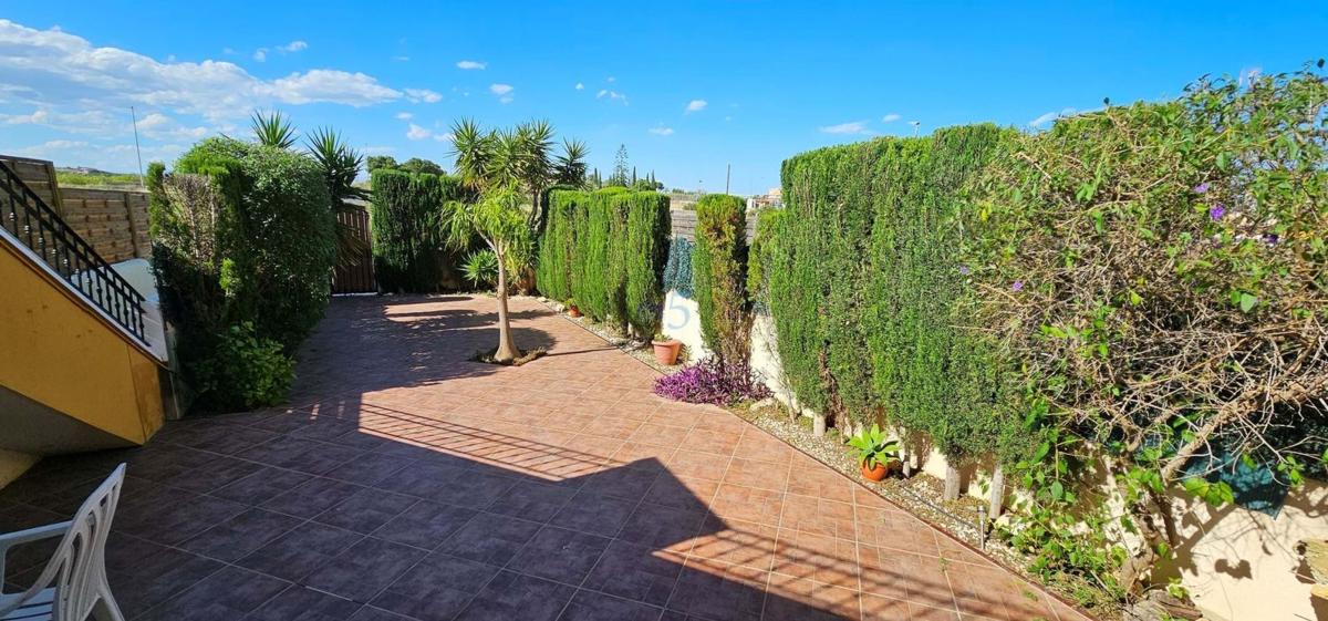 Sale of apartment in Piso en Los Montesinos, Los Montesinos
photo 2