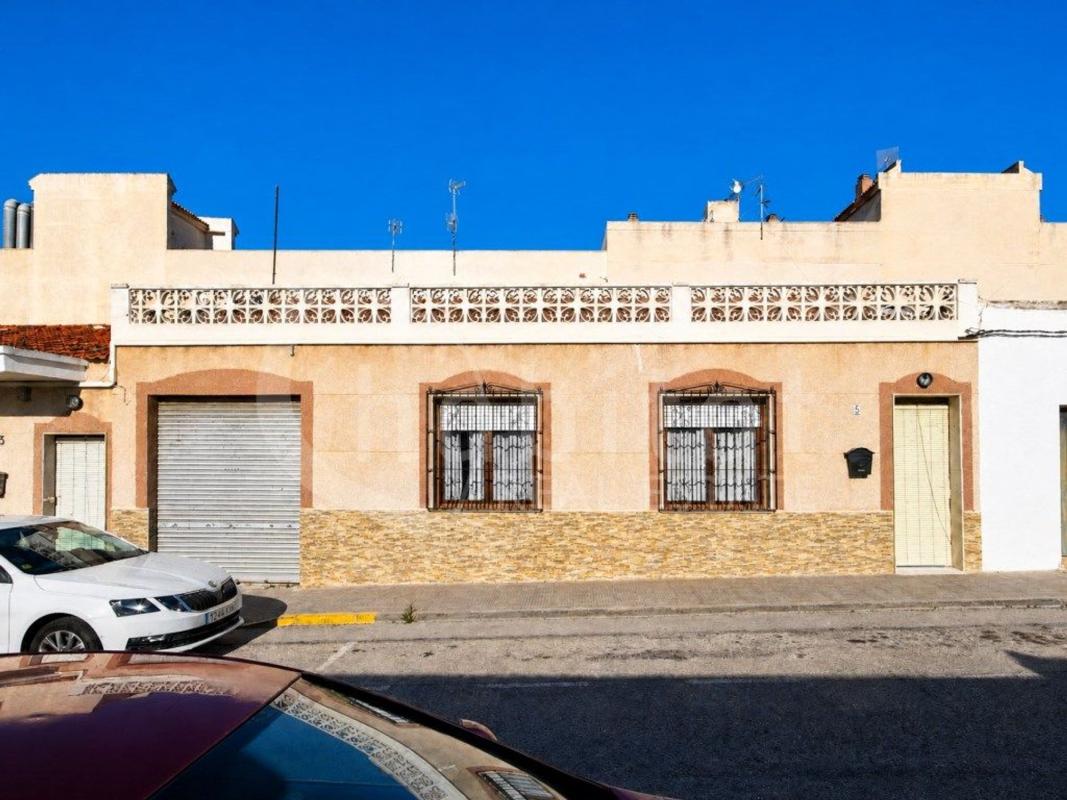 Propiedades en venta y alquiler en España photo 1