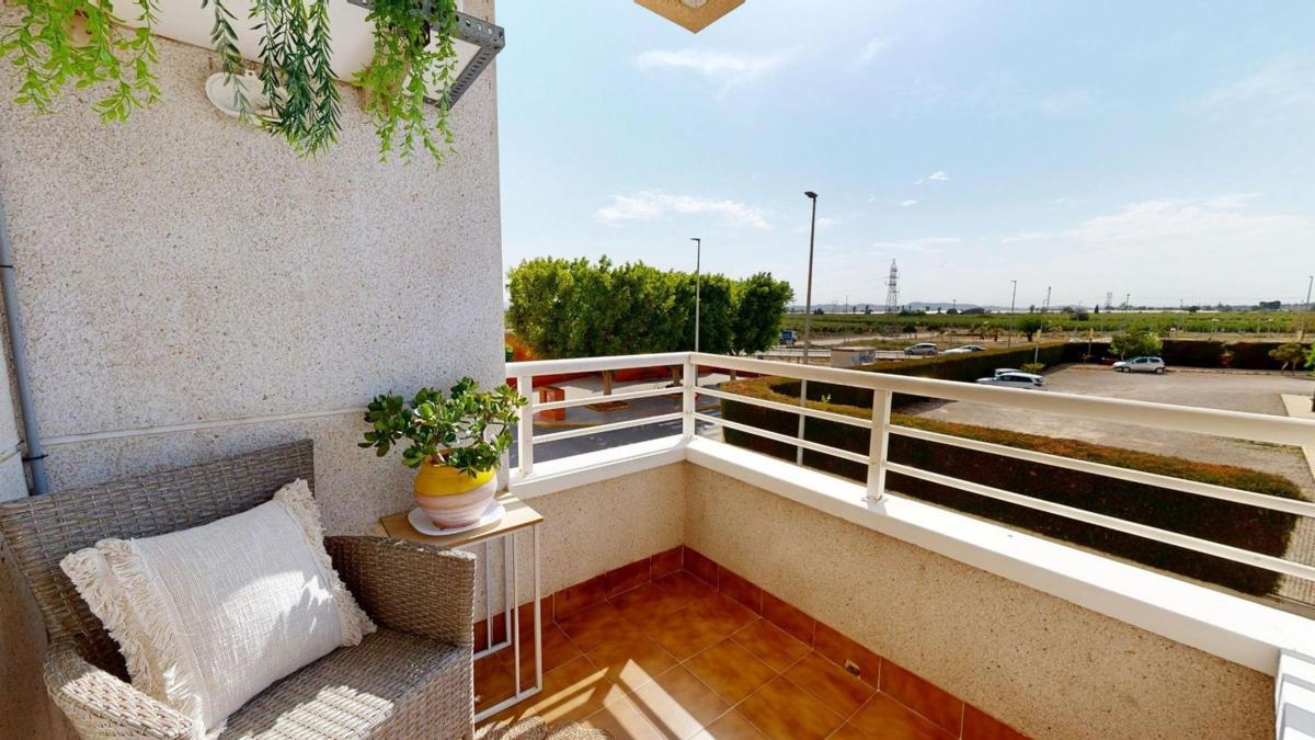 Sale of apartment in Piso en Calle la Paz, Los Montesinos, Los Montesinos
photo 3