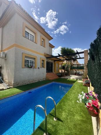 Casa o chalet independiente en Calle la Herrada s/n, Los Montesinos photo 2