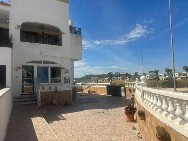 Venta de piso en Piso en Calle Manzano, Desamparados-Hurchillo-Torremendo, Orihuela, Orihuela
 photo 4