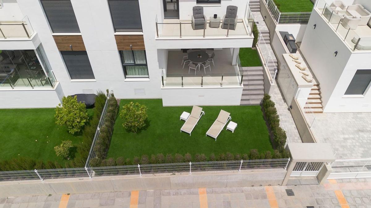 Sale of apartment in Piso en Calle Mandarino, 3, Desamparados-Hurchillo-Torremendo, Orihuela, Orihuela
photo 3
