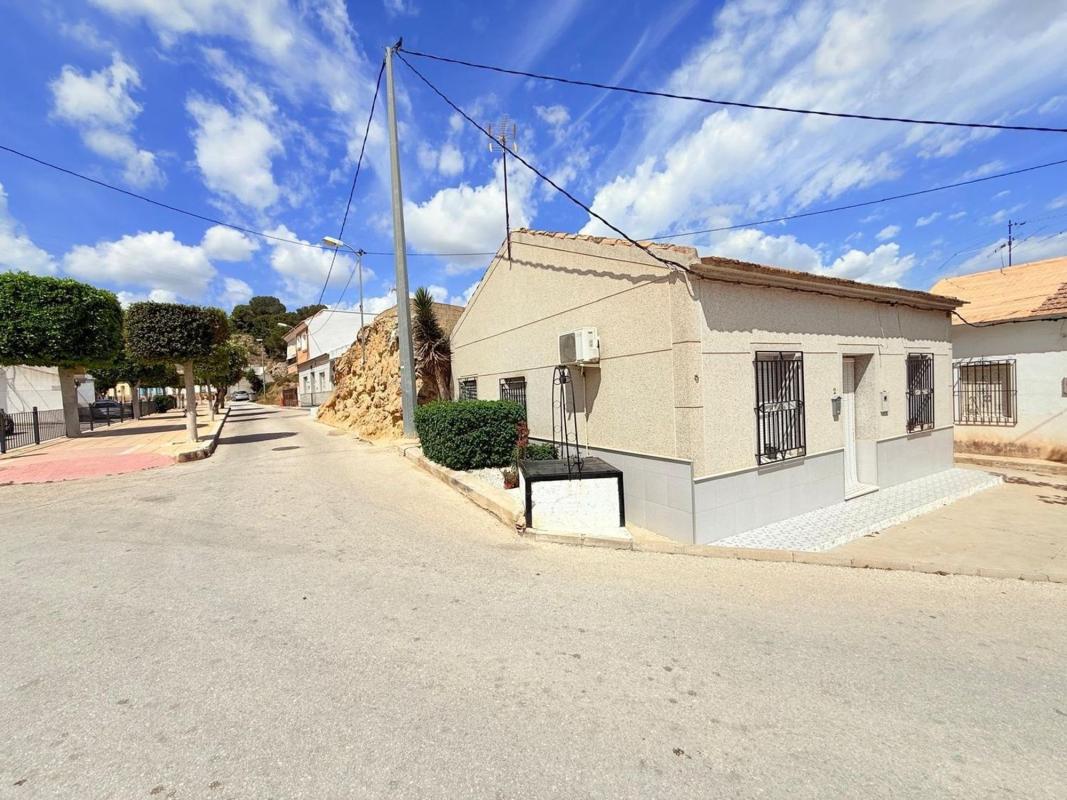 Propiedades en venta y alquiler en España photo 2