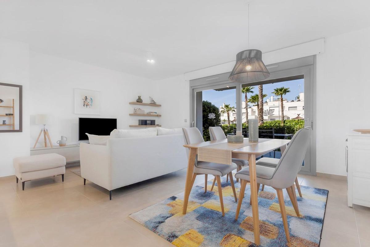 Sale of apartment in Piso en Calle Pomelero, 17, Desamparados-Hurchillo-Torremendo, Orihuela, Orihuela
photo 3