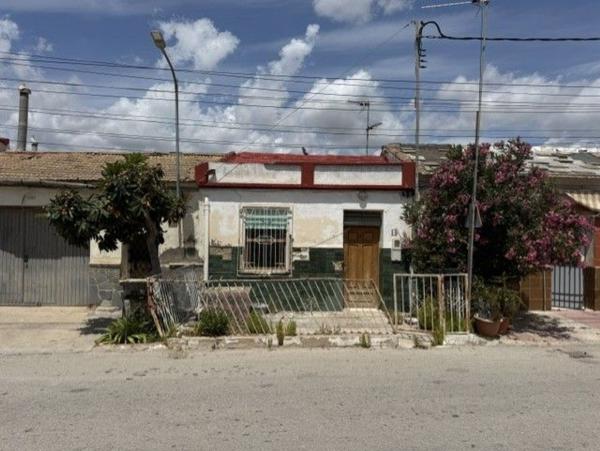 Chalet adosado en Partida Desamparados, Desamparados-Hurchillo-Torremendo, Orihuela photo 1
