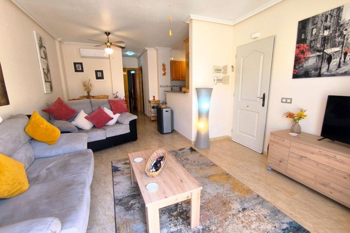 Sale of apartment in Piso en Calle Mayor, Molins-Campaneta-San Bartolomé, Orihuela, Orihuela
photo 4