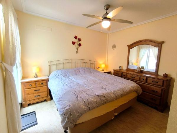 Sale of flat in Piso en Calle Miguel Delibes, Molins-Campaneta-San Bartolomé, Orihuela, Orihuela
 photo 4