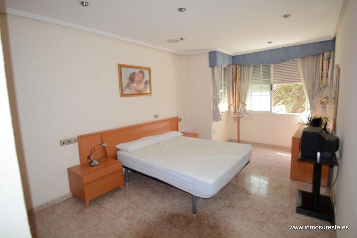 Propiedades en venta y alquiler en España photo 4