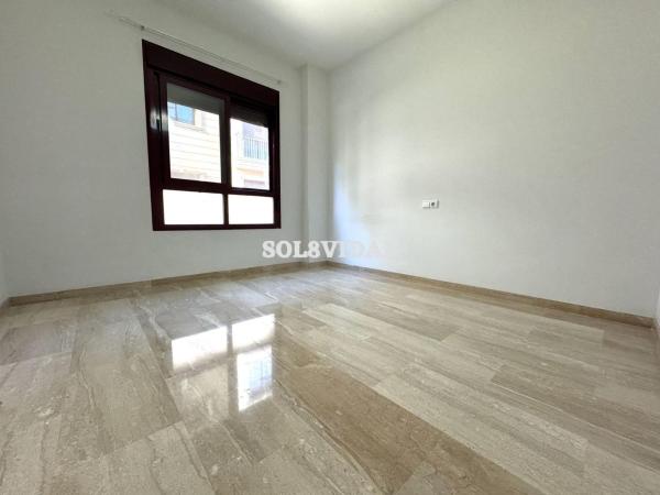 Venta de piso en Piso en Calle Cardenal Desprades, Orihuela Ciudad, Orihuela, Orihuela
thumbnail 2