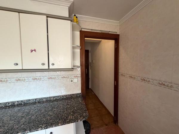 Sale of flat in Piso en Plaza de Oran, Colonia Requena - Virgen del Carmen, Alicante / Alacant, Alicante
 photo 4