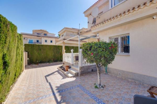 Casa o chalet independiente en Calle Calderón de la Barca, Orihuela Ciudad, Orihuela photo 1