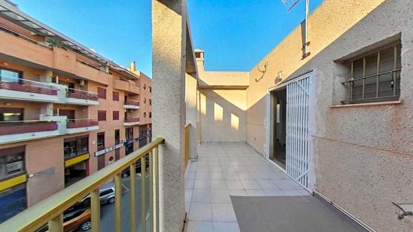 Chalet adosado en Orihuela Ciudad, Orihuela thumbnail 1