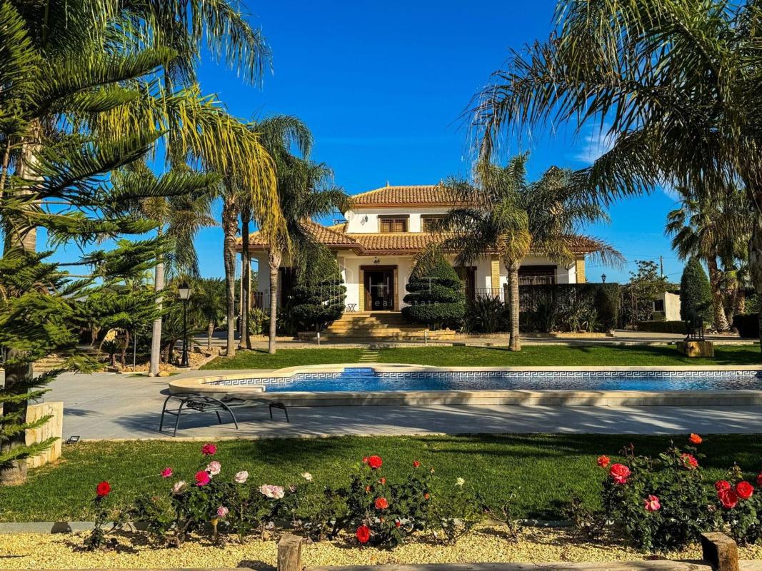 Properties for sale and rent in Spain photo 1