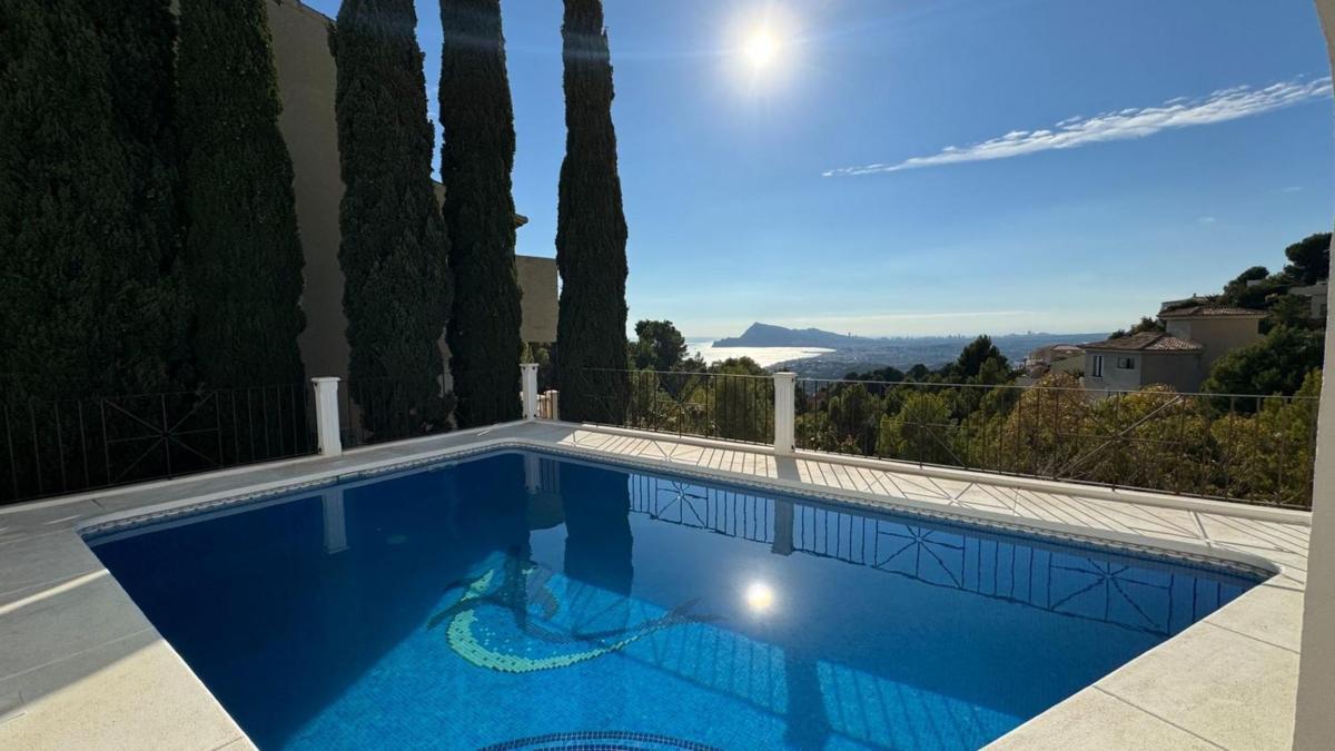 Propiedades en venta y alquiler en España photo 1