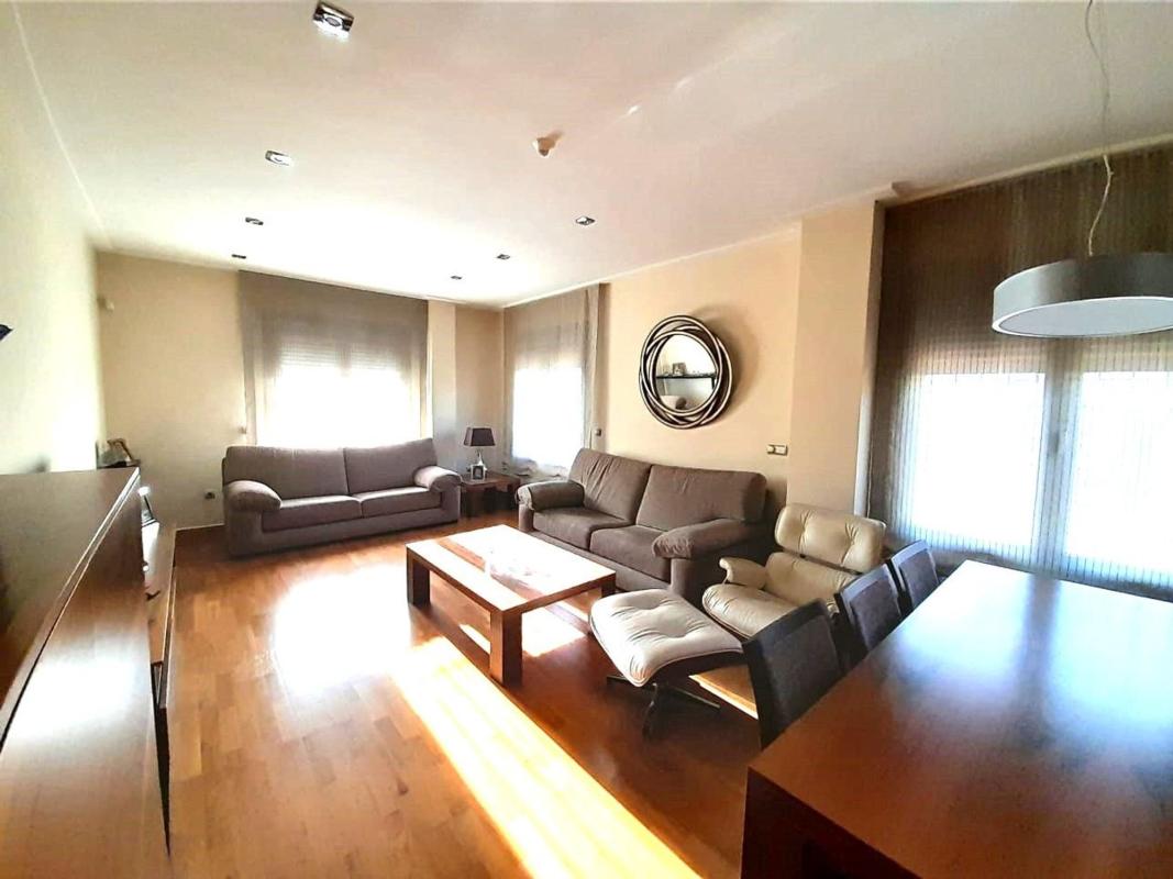 Properties for sale and rent in Spain photo 5