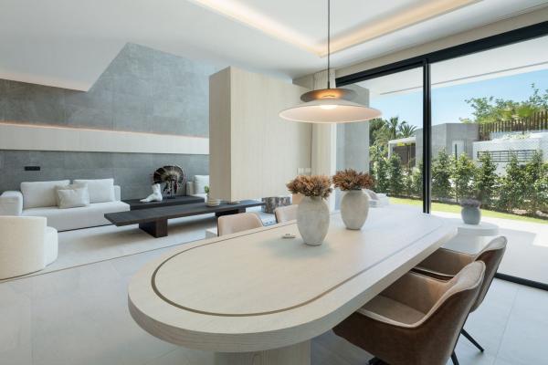Chalet adosado en The List s/n, Rio Real, Marbella photo 4