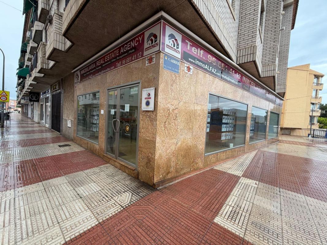 Propiedades en venta y alquiler en España photo 1
