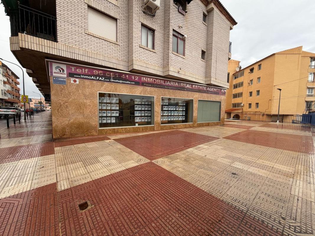 Propiedades en venta y alquiler en España photo 2