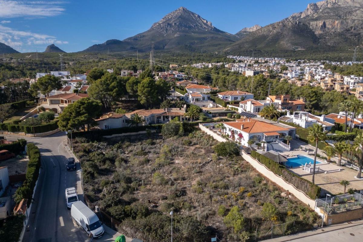 Działka na sprzedaż w La Nucia, Alicante photo 2