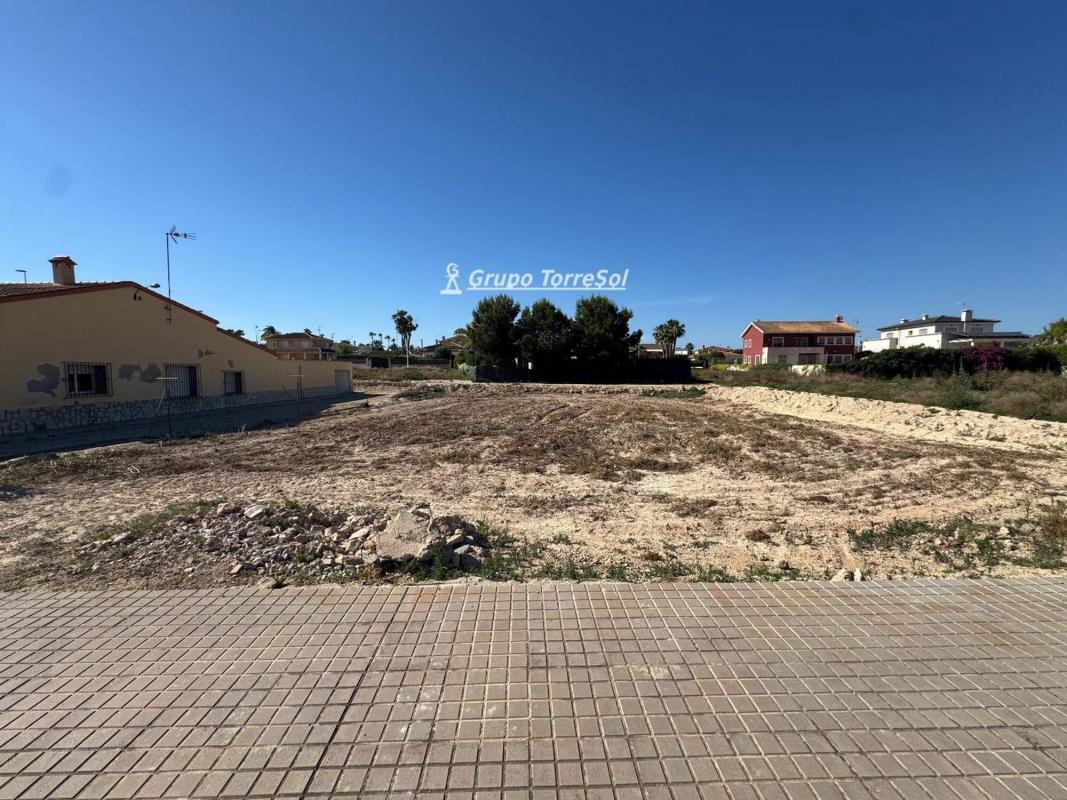 Terreno en venta en Elche / Elx, Alicante photo 3