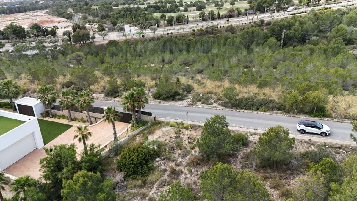 Terreno en venta en Alfaz del Pi, Alicante photo 2