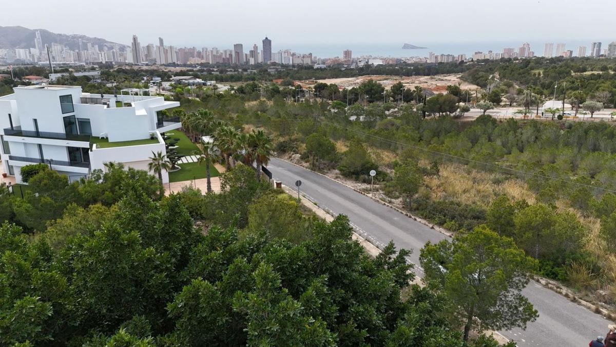 Terreno en venta en Alfaz del Pi, Alicante photo 3