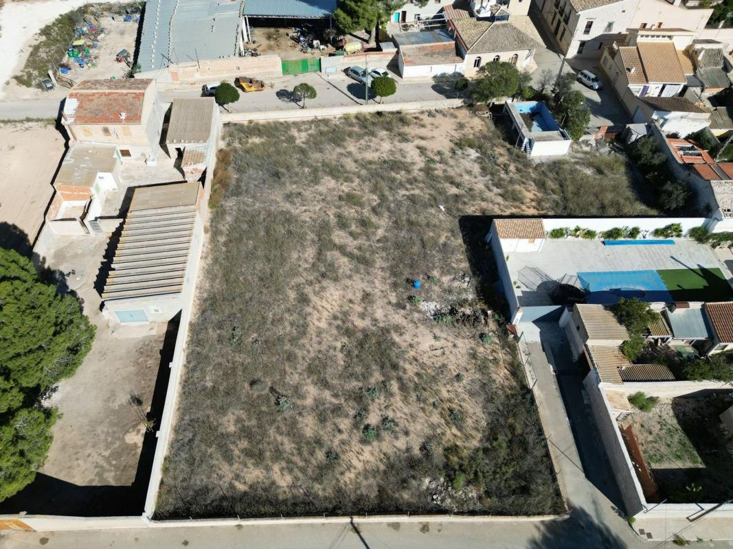 Terreno en venta en Pinoso, Alicante photo 4