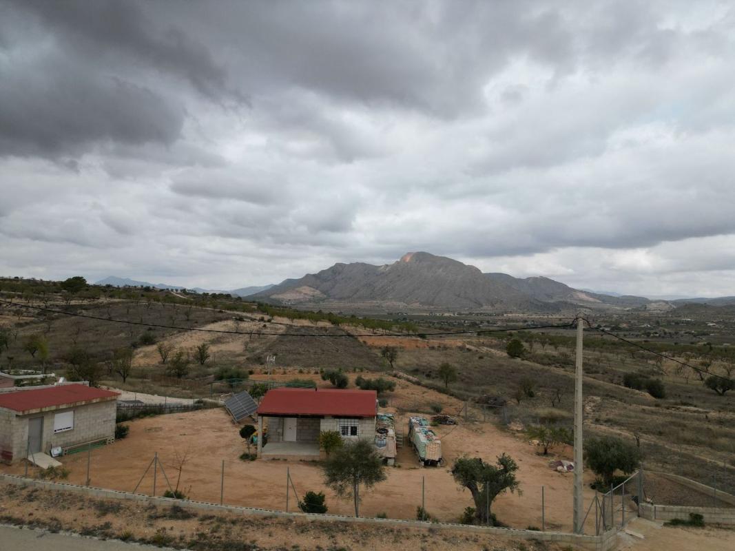Terreno en venta en Hondón de los Frailes, Alicante photo 1