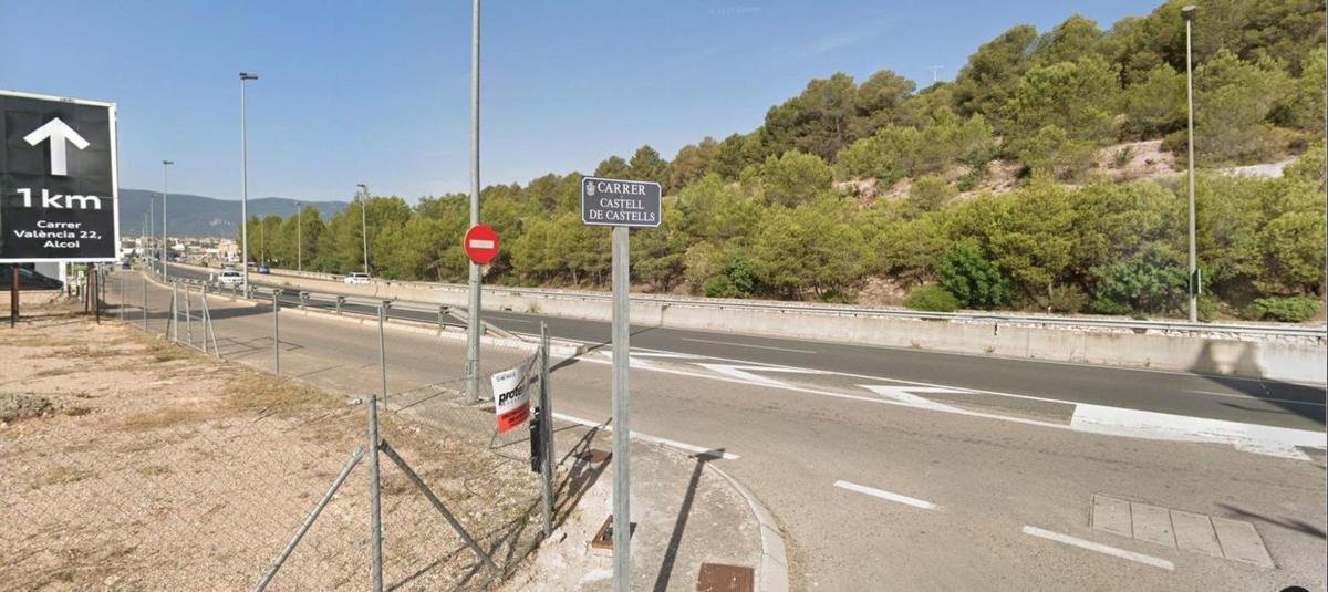 Terreno en venta en Cocentaina, Alicante photo 4