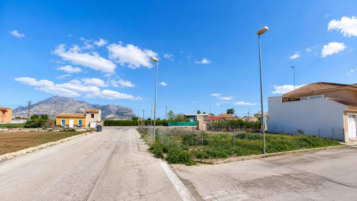 Terreno en venta en Orihuela, Alicante photo 2