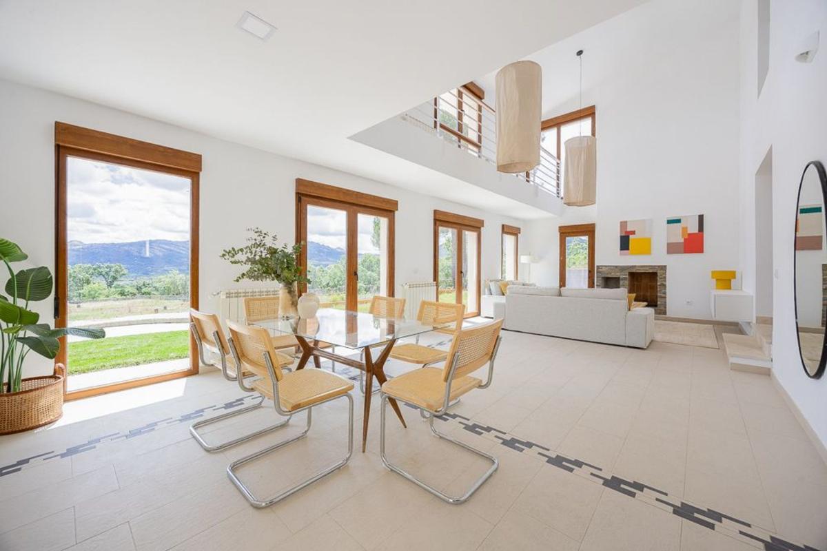 Nowa nieruchomość Chalets de diseño en Lozoyuela w Lozoyuela-Navas-Sieteiglesias photo 2