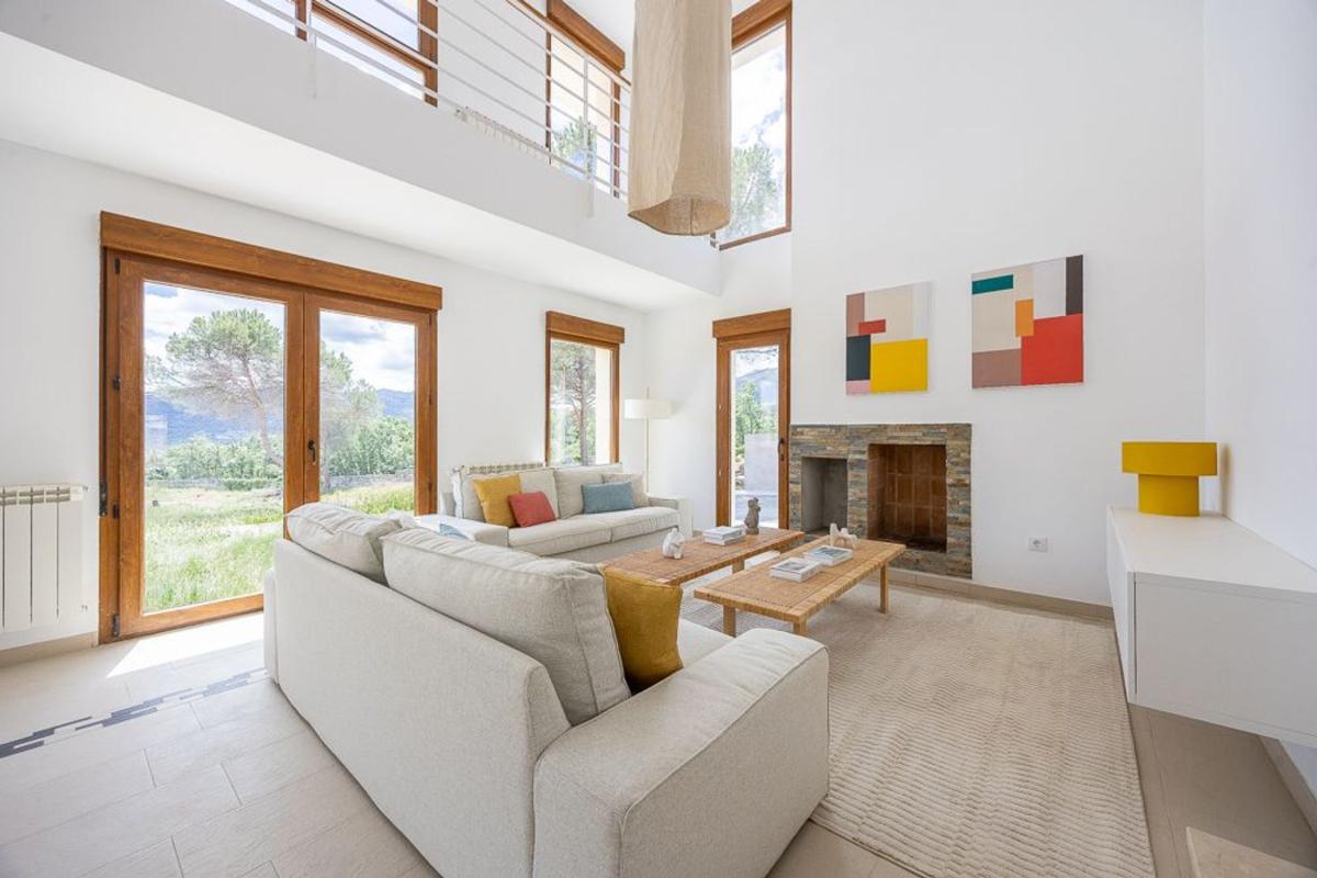Nowa nieruchomość Chalets de diseño en Lozoyuela w Lozoyuela-Navas-Sieteiglesias photo 4