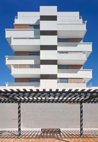 Продажа квартиры на Piso en Calle Actriz Fabiana Laura s/n, Rosaleda - Juventud, Granada, Гранада
 photo 2