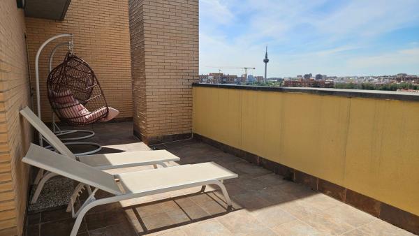 Аттик на продажу в Ático en Calle Alcalá, 254, Ventas, Madrid, Мадрид thumbnail 1