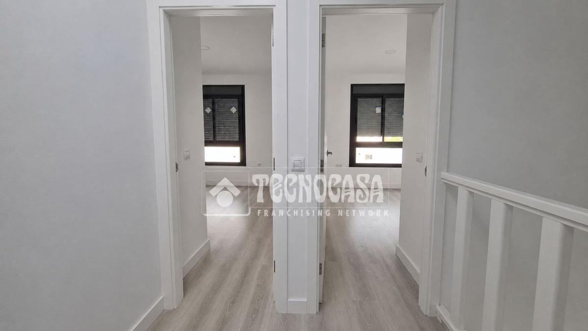 Sale of townhouse in Chalet adosado en Calle Zinnza, 1, La Gallega, Santa Cruz de Tenerife , Santa Cruz de Tenerife photo 3