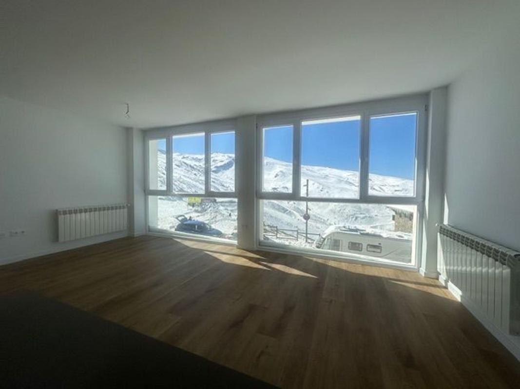 Venta de piso en Piso en Calle San Bernardo s/n, Zona alta, Sierra Nevada, Sierra Nevada
photo 2