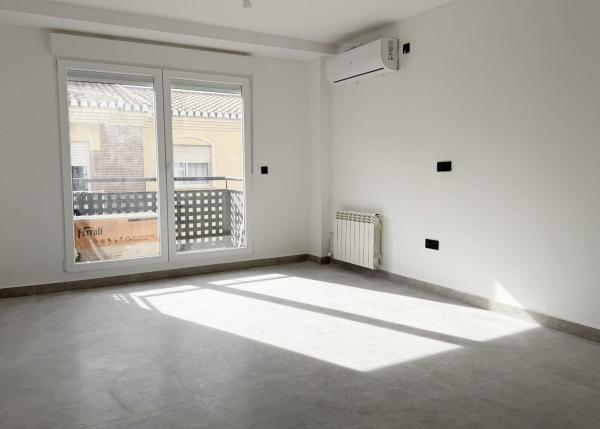 Продажа квартиры на Piso en Camino Viejo de Güéjar, 35, Cenes de la Vega, Сенес-де-ла-Вега
thumbnail 1