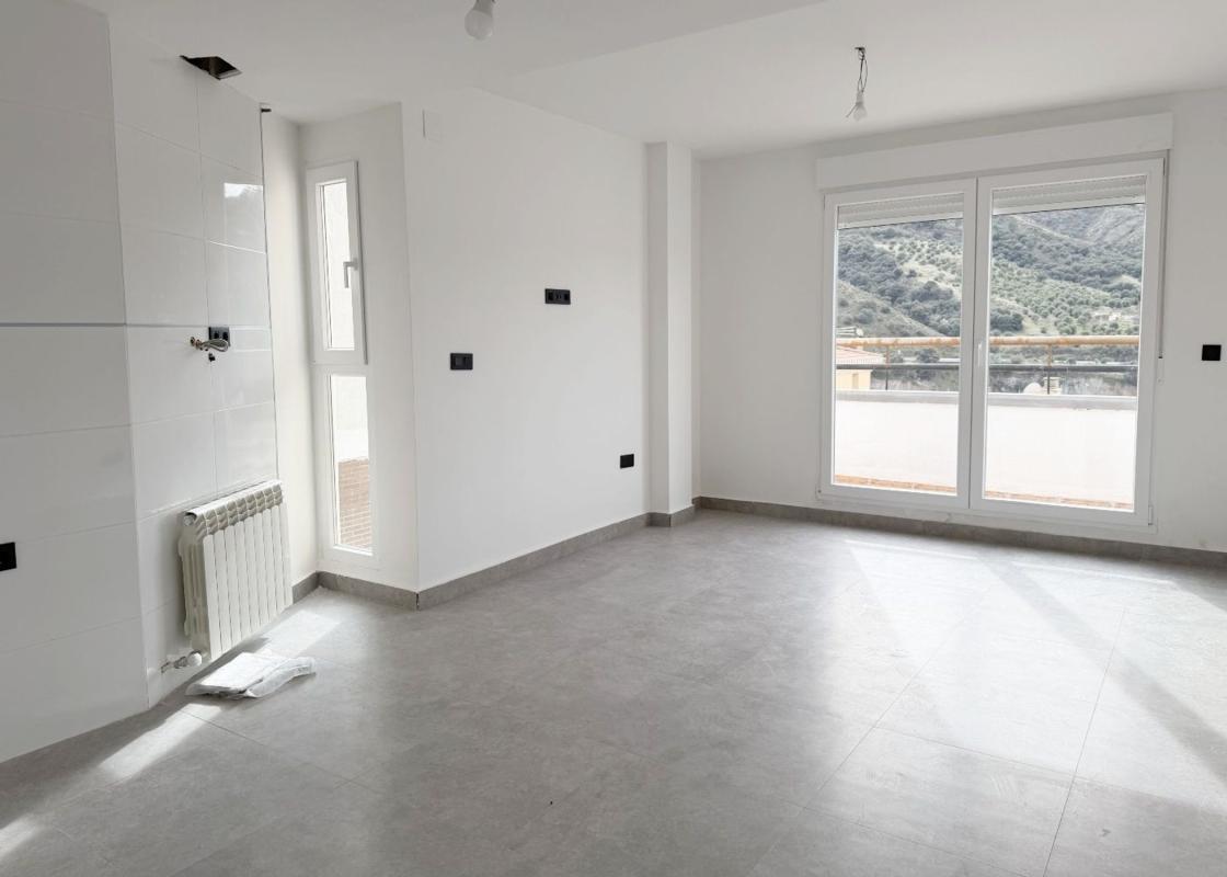 Venta de piso en Piso en Camino Viejo de Güéjar, 35, Cenes de la Vega, Cenes de la Vega
photo 3