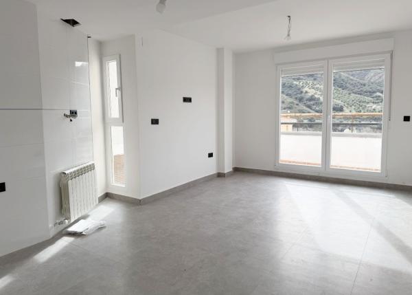 Продажа квартиры на Piso en Camino Viejo de Güéjar, 35, Cenes de la Vega, Сенес-де-ла-Вега
thumbnail 1