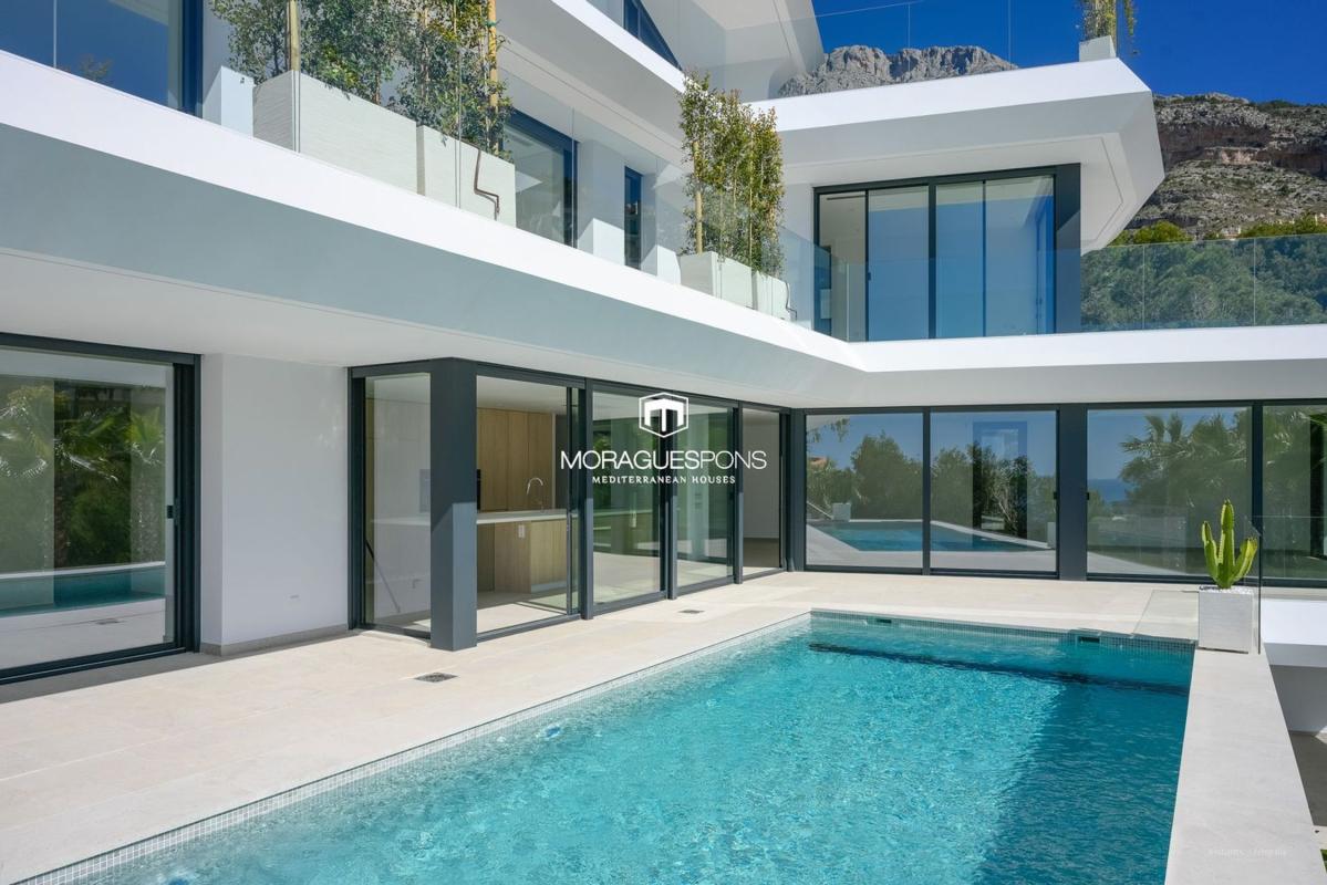 New construction Villa en Altea in Altea photo 3