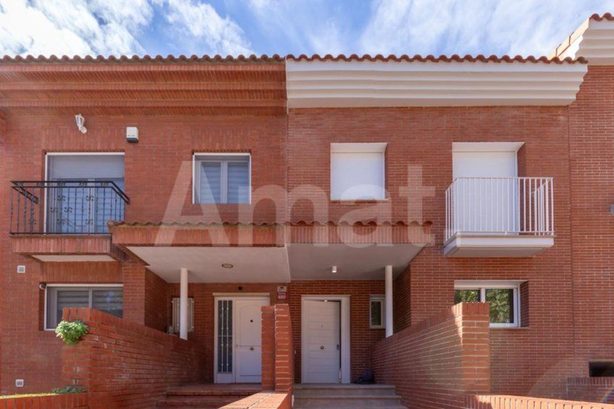 Недвижимость на продажу и в аренду в Испании photo 2
