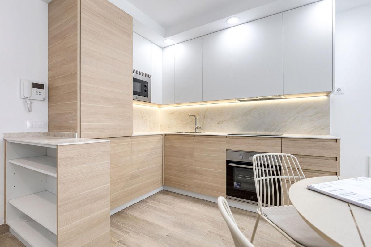 Venta de piso en Piso en Calle Bruno Ayllón, 13, Cuatro Caminos, Madrid, Madrid
 photo 3