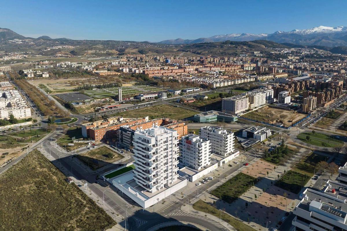 Продажа квартиры на Piso en Federico García Lorca, 42, Barrio de los Periodistas, Granada, Гранада
 photo 2