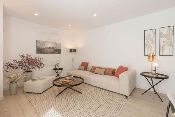 Продажа квартиры на Piso en Federico García Lorca, 42, Barrio de los Periodistas, Granada, Гранада
thumbnail 1