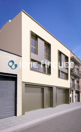 Chalet adosado en Calle Frederic Soler, 137, Gràcia, Sabadell photo 1