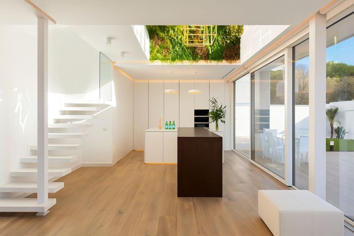 Properties for sale and rent in Spain photo 2