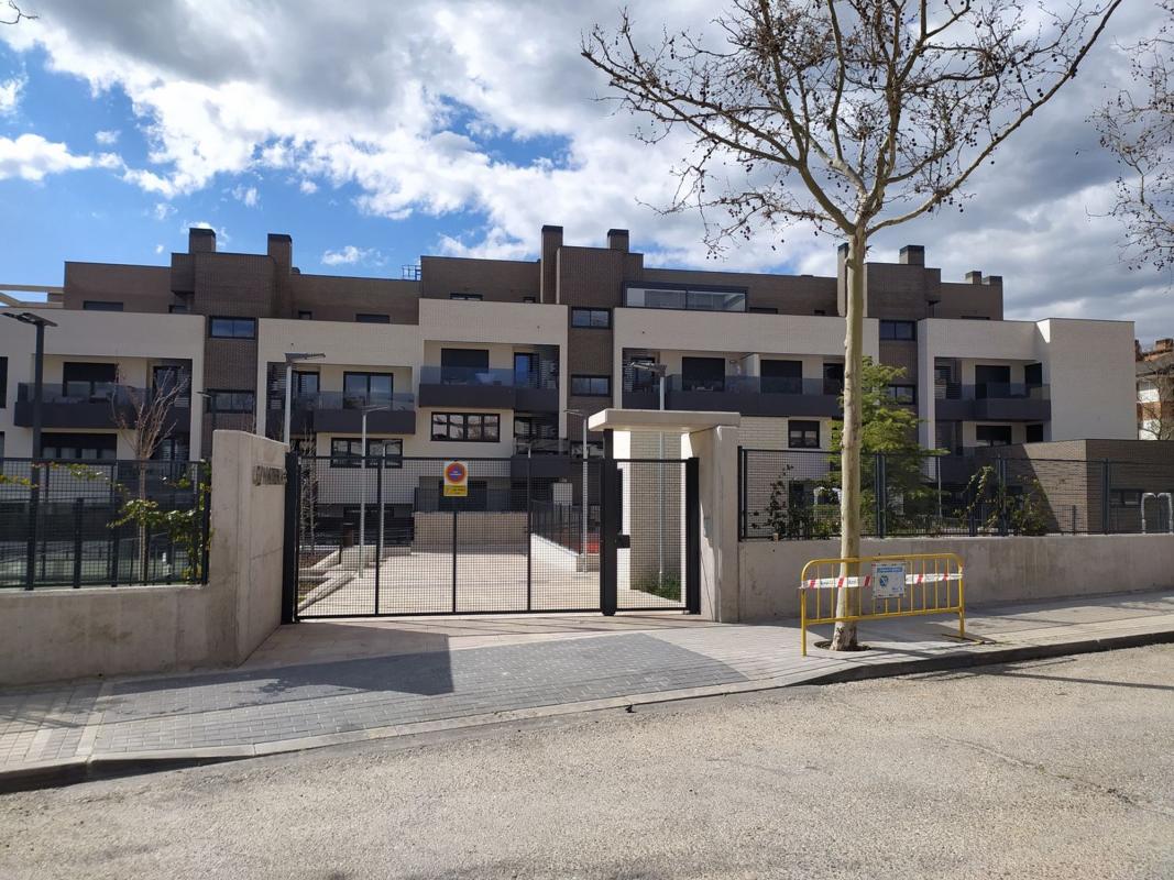 Продажа пентхауса на  Ático en Calle Wisteria, 3, El Cantizal, Las Rozas de Madrid, Лас-Росас-де-Мадрид photo 2
